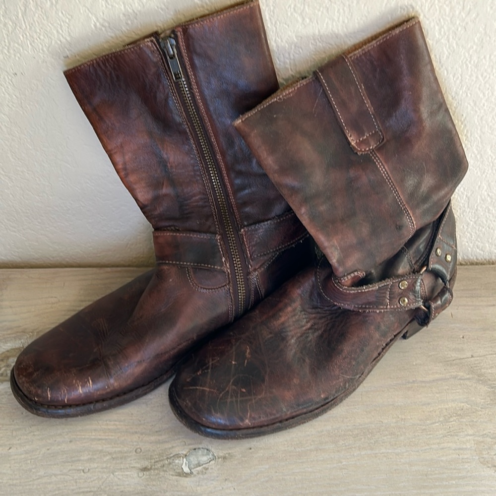 Men’s Boots 8